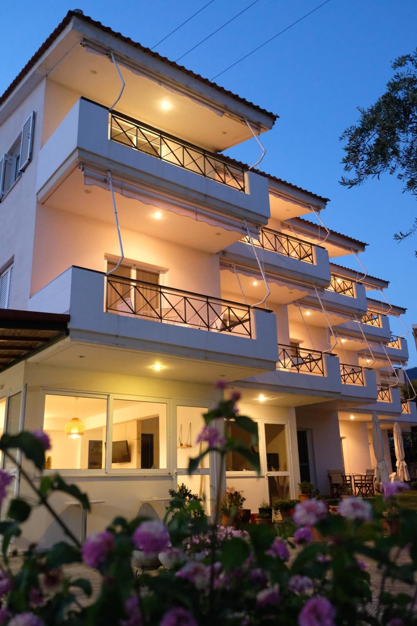 Lappas Rooms Rovies Exterior photo